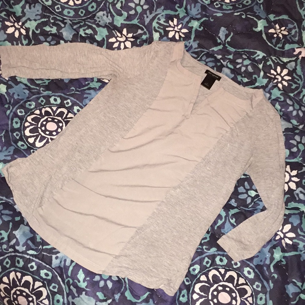 Ann Taylor Grey 3/4 Sleeve Shirt size Small